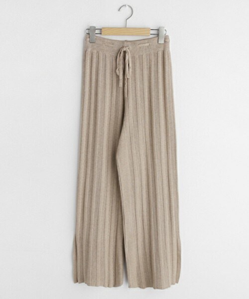 DHOLIC（ディーホリック）の「スリットニットパンツ（その他パンツ・レディース・ホワイト/ブラック/ベージュ・ONESIZE）」の3枚目の写真