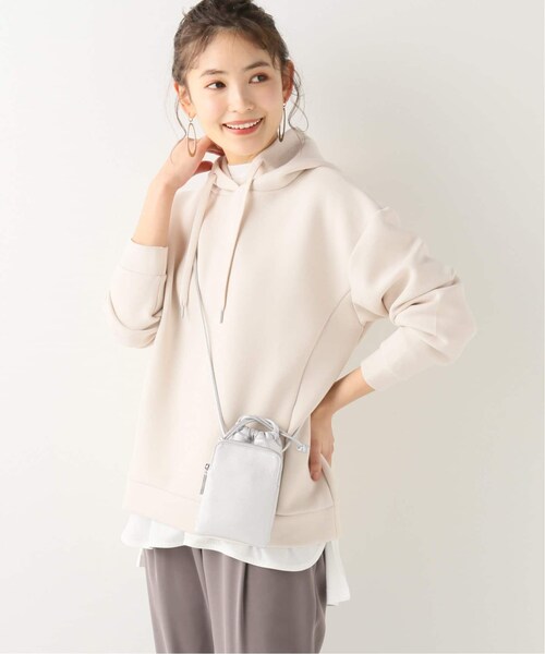 B.C STOCK(ベーセーストック)の「ダンボールフードプルオーバー 2(トップス・ブラック/フリー/在庫あり)」の2枚目の写真