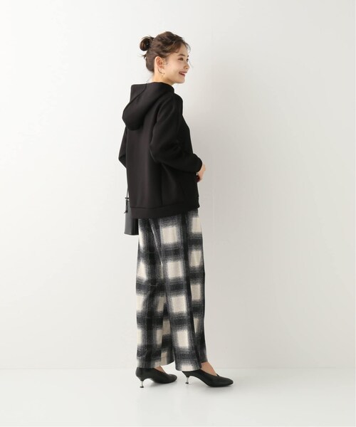 B.C STOCK(ベーセーストック)の「ダンボールフードプルオーバー 2(トップス・ブラック/フリー/在庫あり)」の6枚目の写真