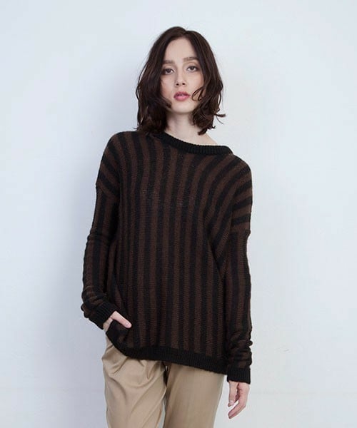 HELIOPOLE（エリオポール）の「MOMONI ストライプ柄後ろボタンニット  