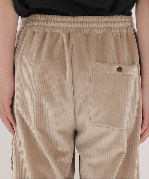 WISM（ウィズム）の「CHAOS EMBROIDERY COMFY PANTS（）」 - WEAR