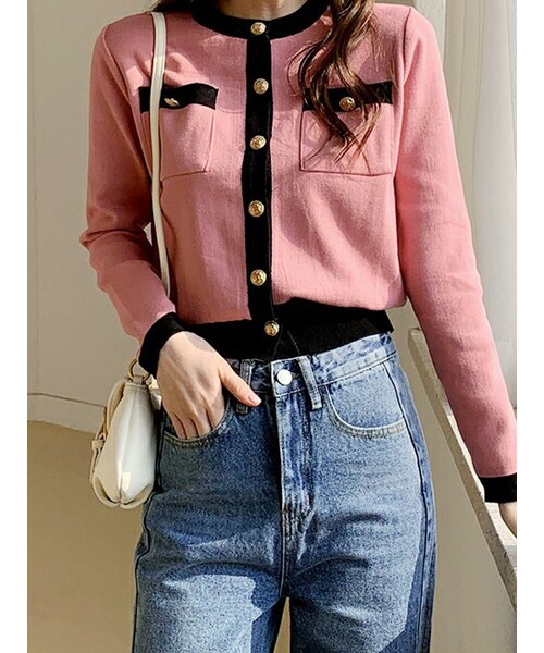 DHOLIC(ディーホリック)の「ゴールドボタンカーディガン(カーディガン/ボレロ・レディース・ベージュ/ブラック/ネイビー/ピンク・ONESIZE)」の3枚目の写真