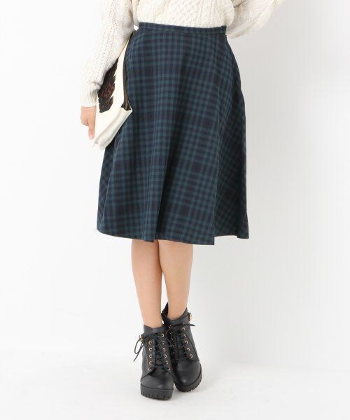 Heather（ヘザー）の「アソートチェックフレアスカート（スカート・レディース・グレー/レッド/ネイビー×グリーン・Ｓ/Ｍ）」の2枚目の写真