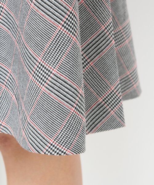 Heather（ヘザー）の「アソートチェックフレアスカート（スカート・レディース・グレー/レッド/ネイビー×グリーン・Ｓ/Ｍ）」の8枚目の写真