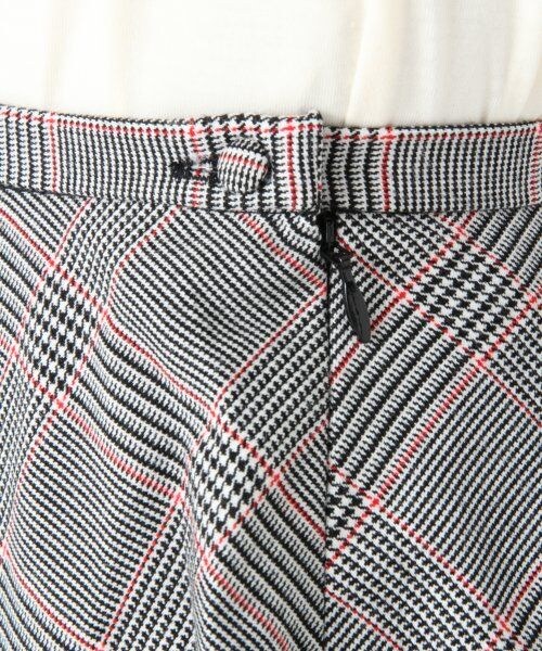 Heather（ヘザー）の「アソートチェックフレアスカート（スカート・レディース・グレー/レッド/ネイビー×グリーン・Ｓ/Ｍ）」の7枚目の写真