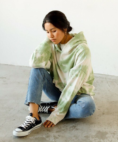 Auntie Rosa Holiday（アンティローザホリデー）の「タイダイパーカー（パーカー・レディース・ブラック/グリーン/ブルー/パープル・FREE）」の2枚目の写真