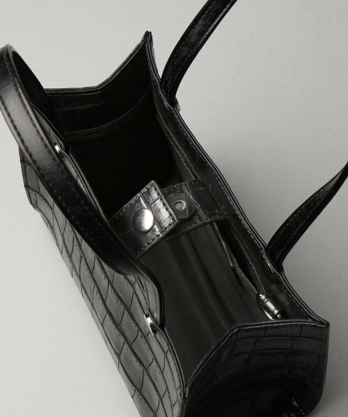 HARE(ハレ)の「スクエアショルダーミニBAG(バッグ・ブラック)」の11枚目の写真