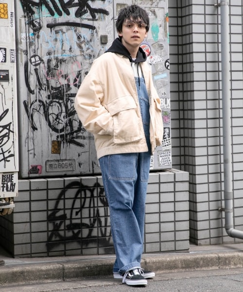 RAGEBLUE（レイジブルー）の「＜セットアップ着用可能＞コーデュロイビッグポケットブルゾン（ジャケット/アウター・オフホワイト/ピンク/ブルー/ネイビー）」の6枚目の写真