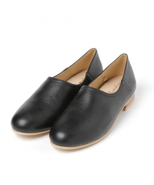 studio CLIP（スタディオクリップ）の「リアルレザーバブーシュ（シューズ・オフホワイト/ブラック）」の2枚目の写真