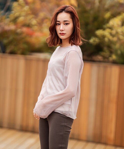 BARAK（バラク）の「インナーキャミ付シアー楊柳メローブラウス（シャツ/ブラウス・レディース・オフホワイト/グレージュ/グリーン/パープル/ブラック・F）」の2枚目の写真