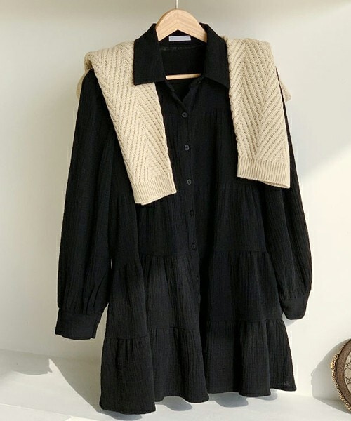 DHOLIC（ディーホリック）の「リンクルカラーミニワンピース（ワンピース・レディース・ベージュ/ブラック・ONESIZE）」の2枚目の写真