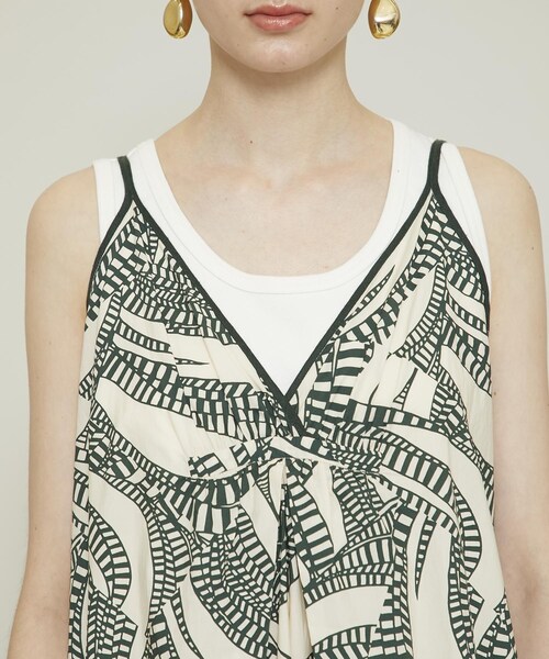 muller of yoshiokubo（ミュラーオブヨシオクボ）の「エングレーブキャミドレス (MLS21605)（ワンピース/ドレス・レディース・GREEN・36/38）」の6枚目の写真