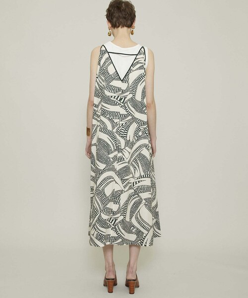 muller of yoshiokubo（ミュラーオブヨシオクボ）の「エングレーブキャミドレス (MLS21605)（ワンピース/ドレス・レディース・GREEN・36/38）」の5枚目の写真