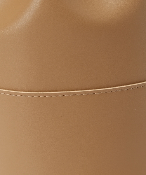 LOWRYS FARM(ローリーズファーム)の「FレザーキンチャクBAG(バッグ・ブラック/ベージュ)」の22枚目の写真