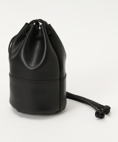 LOWRYS FARM(ローリーズファーム)の「FレザーキンチャクBAG(バッグ・ブラック/ベージュ)」の4枚目の写真