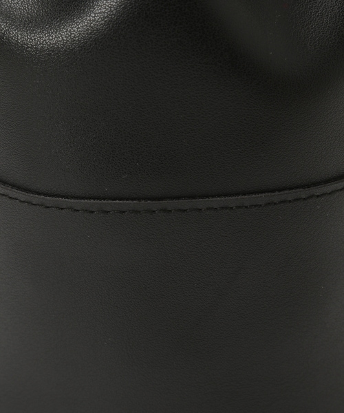 LOWRYS FARM(ローリーズファーム)の「FレザーキンチャクBAG(バッグ・ブラック/ベージュ)」の21枚目の写真