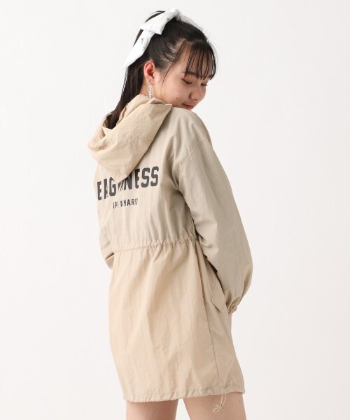 repipi armario(レピピ アルマリオ)の「☆WEB先行予約☆バックプリントマンパ(ジャケット/アウター・ブラック/ベージュ/ライトブルー)」の2枚目の写真