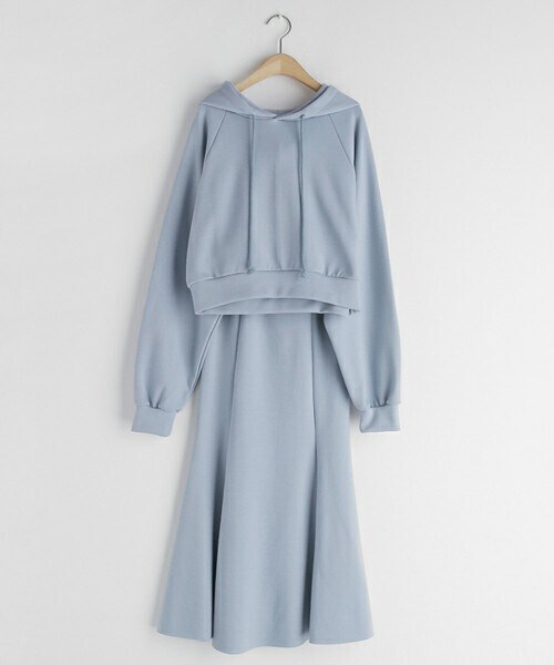 DHOLIC（ディーホリック）の「フーディ&マーメイドスカートSET（スウェット・レディース・グレー/ブルー/ブラック・ONESIZE）」の3枚目の写真