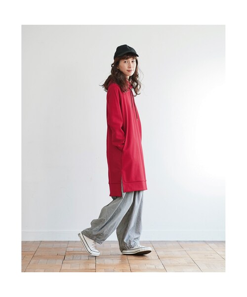 Sunny clouds（サニークラウズ）の「サニークラウズ 赤いパーカーワンピース〈レディース〉（レディースファッション > ワンピース・チュニック > ワンピース・レディース・レッド・（身幅64/総丈97cm）/（身幅57/総丈95cm）/（身幅60/総丈95cm）/（身幅57/総丈101cm）/（身幅54/総丈95cm）/（身幅54/総丈89cm）/（身幅54/総丈101cm））」の7枚目の写真