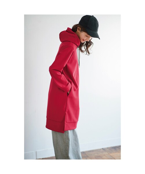 Sunny clouds（サニークラウズ）の「サニークラウズ 赤いパーカーワンピース〈レディース〉（レディースファッション > ワンピース・チュニック > ワンピース・レディース・レッド・（身幅64/総丈97cm）/（身幅57/総丈95cm）/（身幅60/総丈95cm）/（身幅57/総丈101cm）/（身幅54/総丈95cm）/（身幅54/総丈89cm）/（身幅54/総丈101cm））」の10枚目の写真