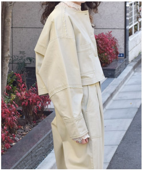 w closet(ダブルクローゼット)の「配色ステッチ袖ボリュームショートジャケット【2月中旬入荷】(ジャケット/アウター・レディース・Lベージュ/カーキ・FREE/M/L)」の6枚目の写真