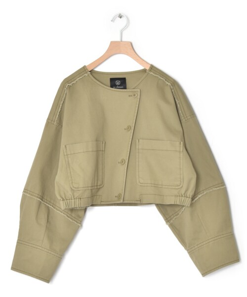 w closet(ダブルクローゼット)の「配色ステッチ袖ボリュームショートジャケット【2月中旬入荷】(ジャケット/アウター・レディース・Lベージュ/カーキ・FREE/M/L)」の2枚目の写真