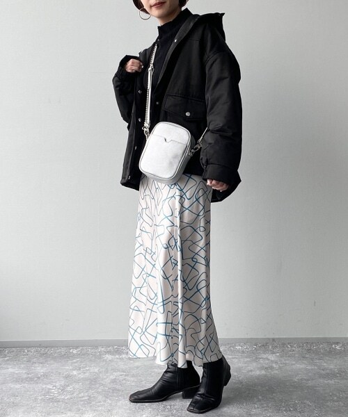 PAGEBOY（ページボーイ）の「【WEB先行予約】ラインアートマーメイドスカート（スカート・レディース・ブラック/グレージュ・F）」の7枚目の写真