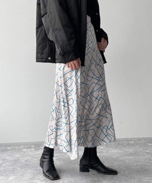 PAGEBOY（ページボーイ）の「【WEB先行予約】ラインアートマーメイドスカート（スカート・レディース・ブラック/グレージュ・F）」の2枚目の写真