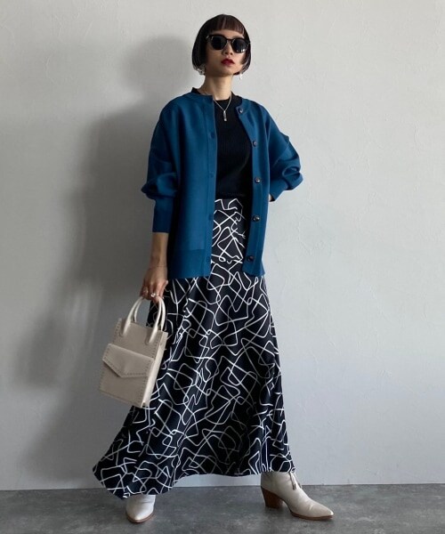 PAGEBOY（ページボーイ）の「【WEB先行予約】ラインアートマーメイドスカート（スカート・レディース・ブラック/グレージュ・F）」の4枚目の写真