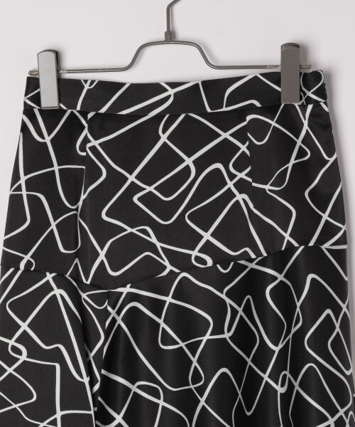 PAGEBOY（ページボーイ）の「【WEB先行予約】ラインアートマーメイドスカート（スカート・レディース・ブラック/グレージュ・F）」の11枚目の写真