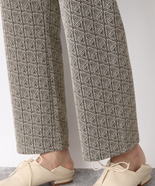 JEANASIS（ジーナシス）の「ニュアンスキカラメジャガードパンツ（パンツ・アイボリー()/ブラック()/ライトグリーン()/ライトパープル()）」の16枚目の写真