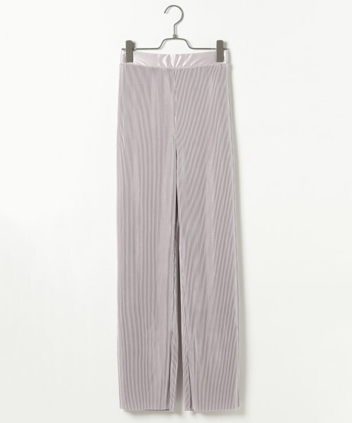 PAGEBOY（ページボーイ）の「フリーカットプリーツパンツ（パンツ・レディース・ブラック/グレージュ/オリーブ/オーシャン・F）」の2枚目の写真