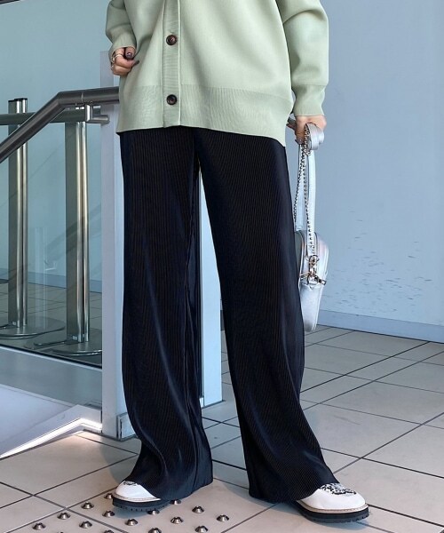 PAGEBOY（ページボーイ）の「フリーカットプリーツパンツ（パンツ・レディース・ブラック/グレージュ/オリーブ/オーシャン・F）」の5枚目の写真