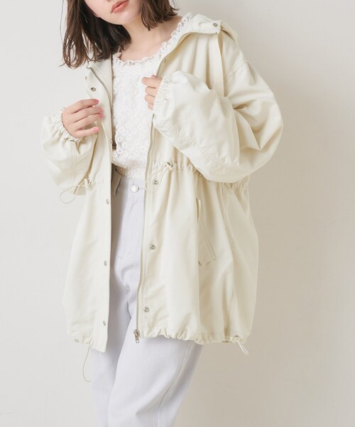 OLIVE des OLIVE(オリーブデオリーブ)の「ミリタリーフードブルゾン(ブルゾン・レディース・カーキ/ブラック/アイボリー・FREE)」の2枚目の写真