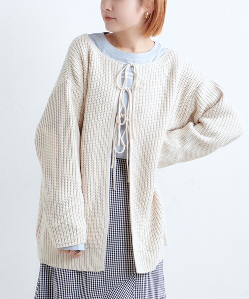 one after another NICE CLAUP（ワンアフターアナザーナイスクラップ）の「なないろニット（カーディガン/ボレロ・レディース・オフホワイト/ベージュ/ピンク/イエロー/ミント/ブルー/パープル・0）」の2枚目の写真