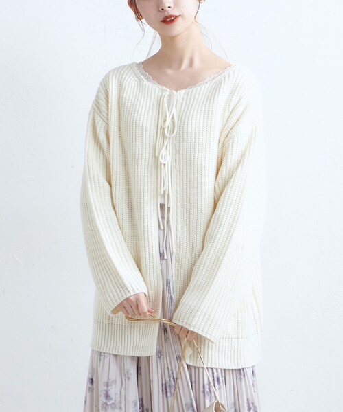 one after another NICE CLAUP（ワンアフターアナザーナイスクラップ）の「なないろニット（カーディガン/ボレロ・レディース・オフホワイト/ベージュ/ピンク/イエロー/ミント/ブルー/パープル・0）」の3枚目の写真