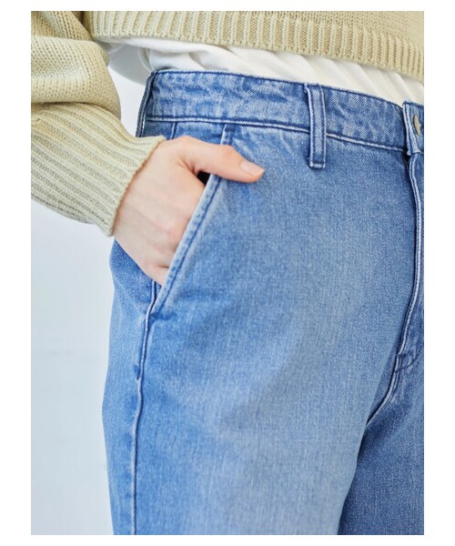earth music&ecology(アースミュージックアンドエコロジー)の「COTTON USAデニムパンツ(フレア)(パンツ・ミディアムインディゴ/ダークインディゴ・S/M/L)」の5枚目の写真