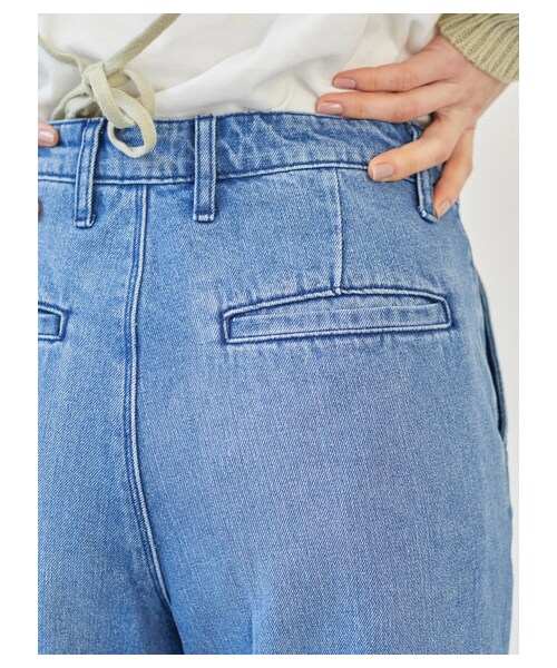 earth music&ecology(アースミュージックアンドエコロジー)の「COTTON USAデニムパンツ(フレア)(パンツ・ミディアムインディゴ/ダークインディゴ・S/M/L)」の6枚目の写真