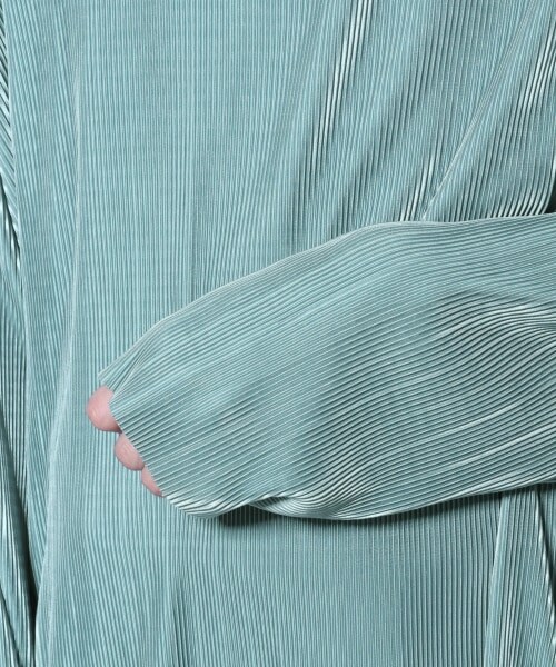 HARE（ハレ）の「プリーツプルオーバー（トップス・ブラック/グレー/ライトグリーン）」の15枚目の写真