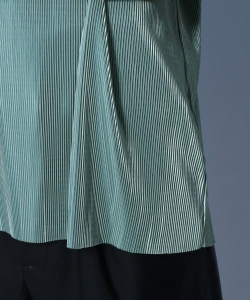 HARE（ハレ）の「プリーツプルオーバー（トップス・ブラック/グレー/ライトグリーン）」の16枚目の写真