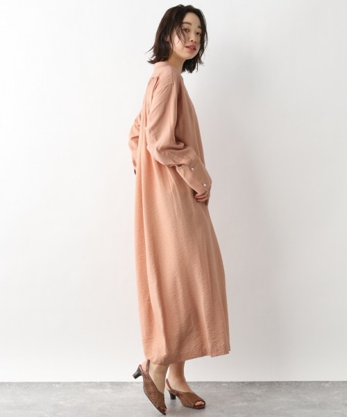 新品　apart by lowrys RyNyバンドカラーシャツワンピース A part by（アパートバイ）の「RyNyバンドカラーシャツ