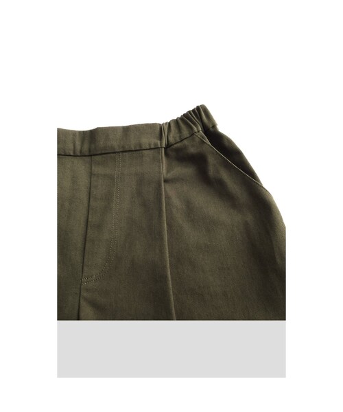 シロップ.(シロップ.)の「一枚で重ね着で 縁の下の力持ちパンツ〈カーキ〉(レディースファッション > ボトムス > パンツ・レディース・グリーン・股下65cm)」の4枚目の写真