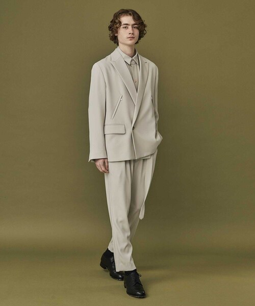 CULLNI（クルニ）の「Double Satin ZIP Pocket Tailored Jacket