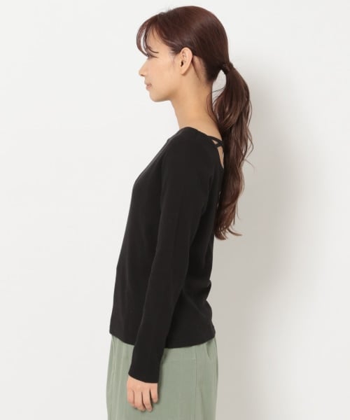 mysty woman(ミスティウーマン)の「バックシャンアシメネックプルオーバー(トップス・レディース・オフホワイト/ブラック/カーキ・F)」の15枚目の写真