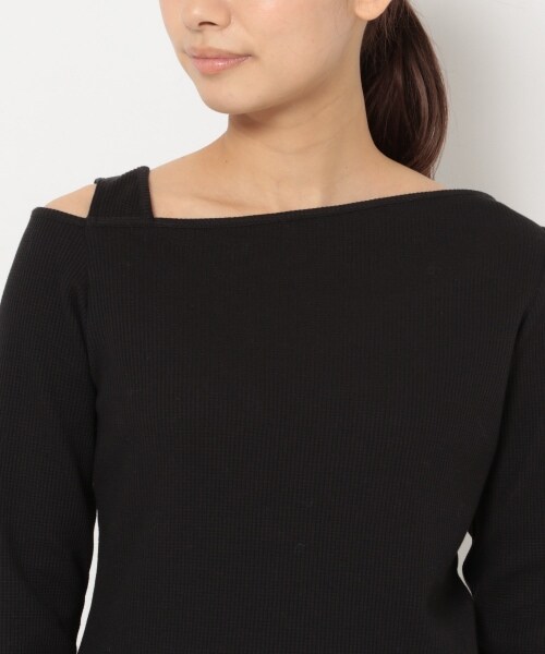 mysty woman(ミスティウーマン)の「バックシャンアシメネックプルオーバー(トップス・レディース・オフホワイト/ブラック/カーキ・F)」の17枚目の写真