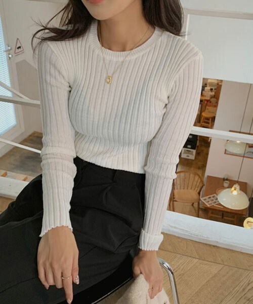 DHOLIC STYLE（ディーホリックスタイル）の「[qnigirls] フリルスリーブリブニット（ニット/セーター・レディース・ベージュ/ブラウン/ブラック/ブルー/イエロー/ホワイト/グリーン・FREE）」の2枚目の写真