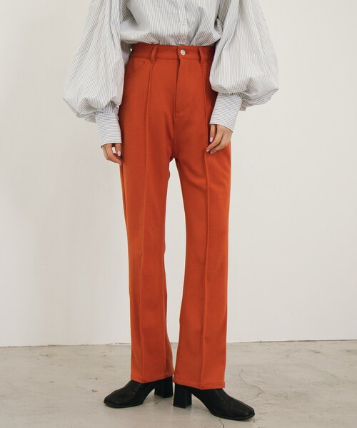 Kastane（カスタネ）の「カットピンタックイージーパンツ（その他パンツ・レディース・アイボリー/イエロー/オレンジ/ブルー・1/2）」の3枚目の写真