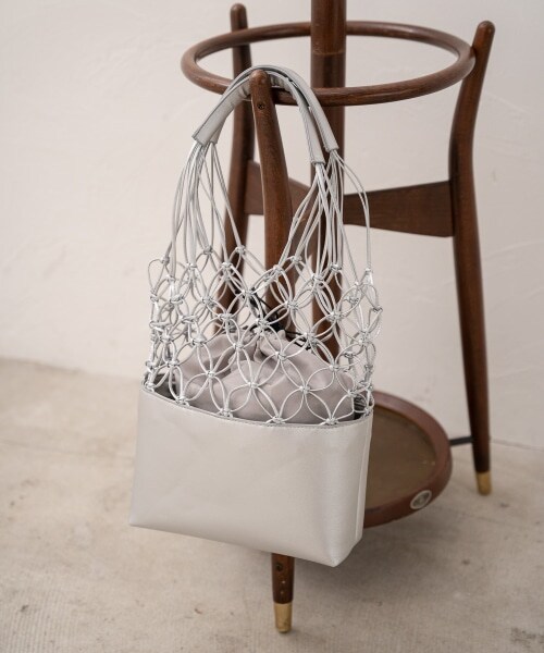 PAGEBOY（ページボーイ）の「メッシュトートバッグ（バッグ・ブラック/シルバー）」の2枚目の写真