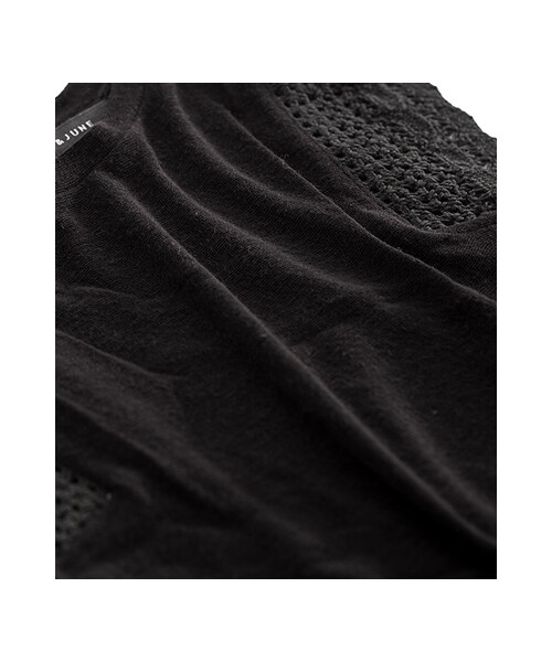 gracegift(グレースギフト)の「晴空秋語 韓國縷空蕾絲無袖上衣(トップス・レディース・米白/黑・F)」の8枚目の写真