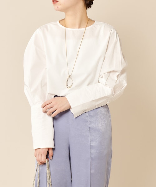 SHENERY（シーナリー）の「パフスリーブロングカフスブラウス（シャツ/ブラウス・レディース・オフホワイト/キャメル/ブラック・F）」の2枚目の写真